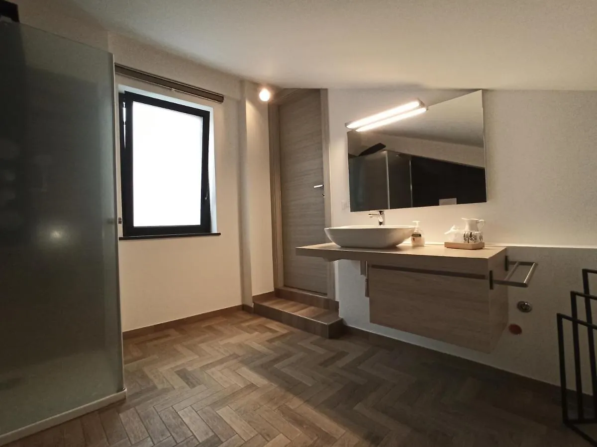 קטאניה Oltremare Holiday Home דירה